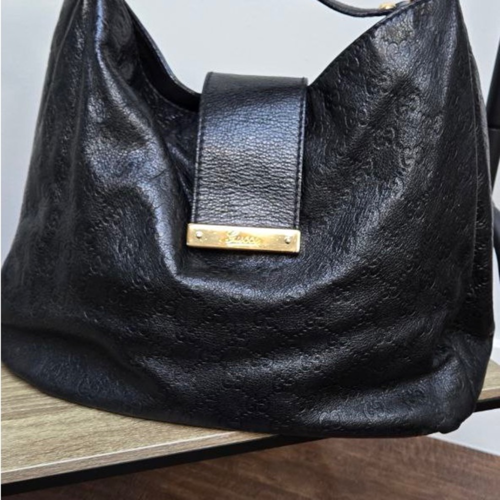 Vintage Gucci Black Leather Hobo Bag with Gold Hardware